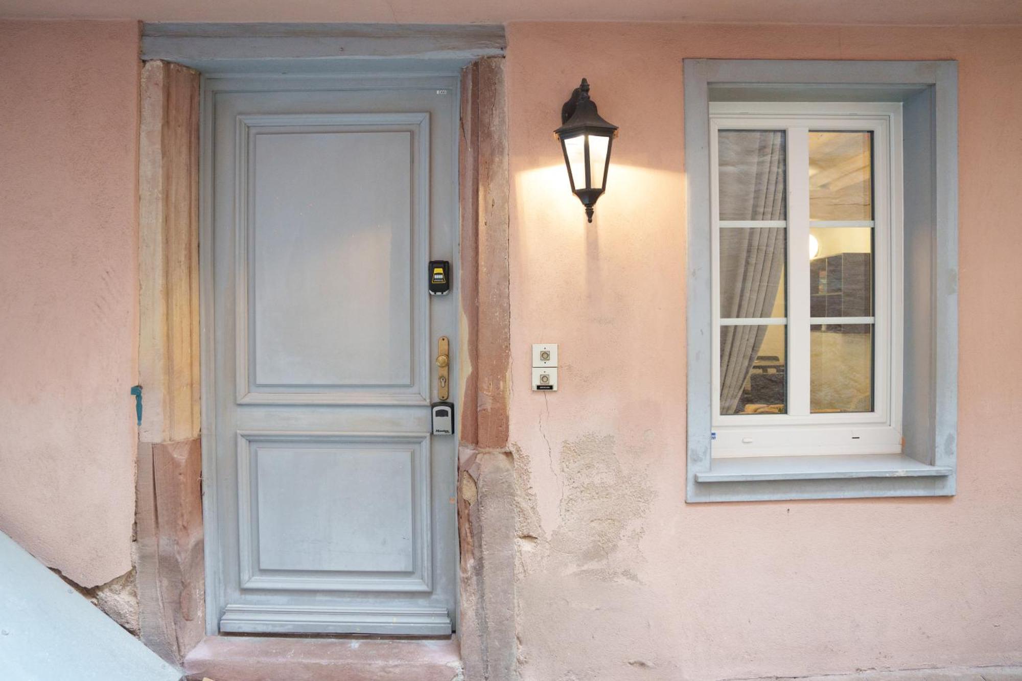 Appartement Au Coeur De Strasbourg Luaran gambar